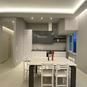 Casa Dante: Oneglia Centro-marina-spiagge Imperia